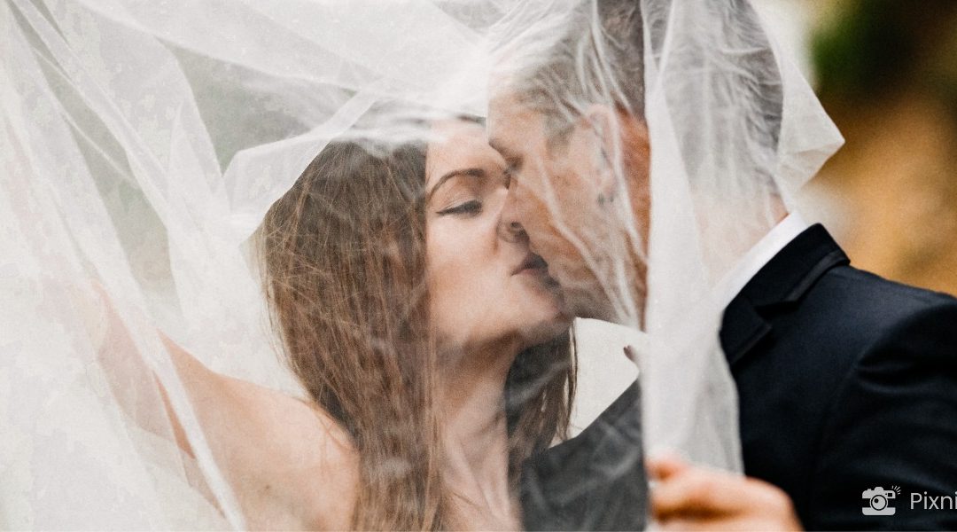 NOVIAS VELADAS MODERNAS